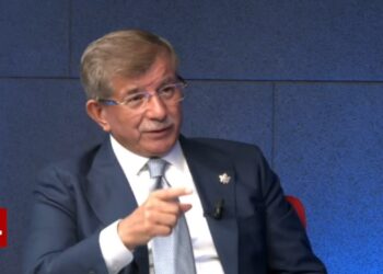 Davutoğlu’nun ödediği ‘bedel’ yanında 10 milletvekili ne ki?