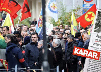 Karar gazetesine düzeltme: Belçika’da kavga eden  Türk ve Kürt grupları değil, Türkler ve PKK’lılar!