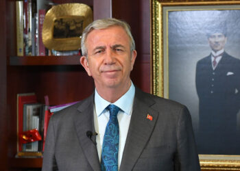 Milletin yükselen yıldızı: Mansur Yavaş