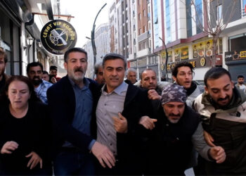 Van olayları: Yeni bir açılım süreci mi başlayacak?