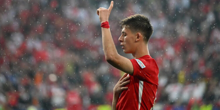 Türk önde Türk ileri!