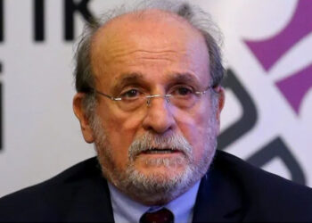 Samanlık kaçkını Ertuğrul Kürkçü, devrimcilere hakarete devam ediyor