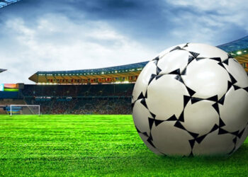 Futbol bizi çağırdıkça tribündeyiz,çünkü onu yaratan bizleriz!