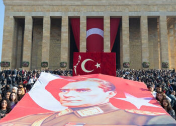 Mustafa Kemal’lere sahip çıkın!