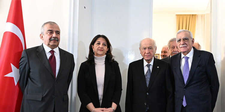 Bahçeli’nin PKK’ya hediyesi:Apo’yu hortlat, “Kürt Milleti” yarat!