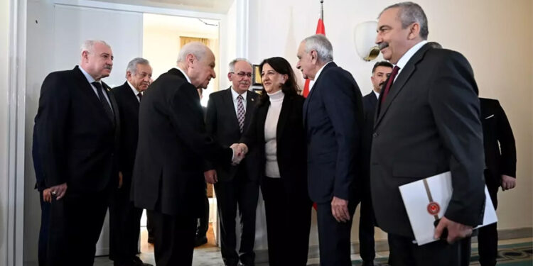 Milliyetçilerle yan yana gelmeyen “ilkeli Sol”,MHP-DEM görüşmesine ne diyor?