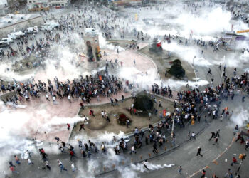 Halkıyla sorunlu bir iktidar ve yaşattığı kabus