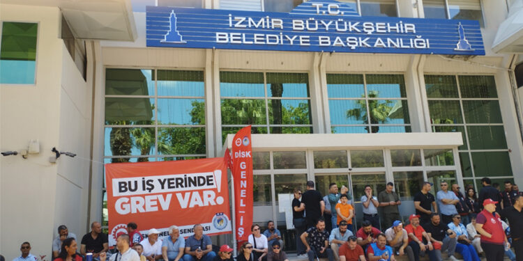 İzmir’deki olaylara böyle bakmak gerekiyor