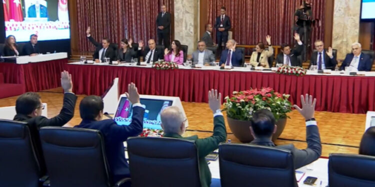 İllegal komisyonun “Omerta” kararına CHP de ortak oldu