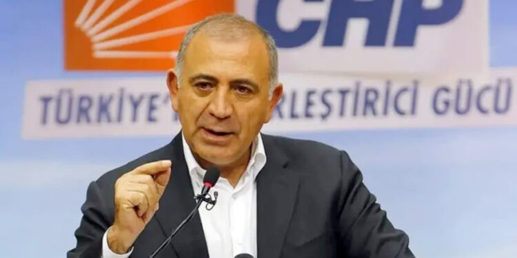 Saray’ın kayyım darbesi ve CHP’nin acziyeti