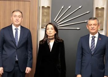 Özgür Özel, CHP’yi Kürtçü komploya esir etmekte kararlı!