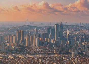 Dünya sisteminin tarihsel merkezi İstanbul, yeniden merkez oluyor