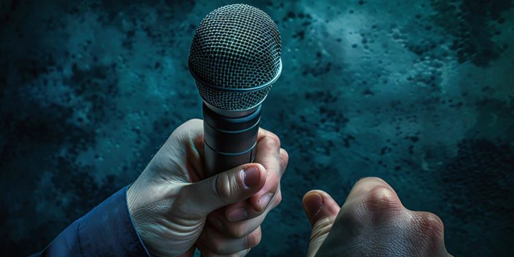 Mikrofonu olanın haklı sayıldığı bir çağda