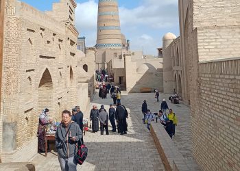 Türkistan’dan Kazak bozkırlarına: Gönülden gönüle uzanan hikmet yolculuğu