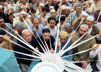 Menzil Cemaatinin yükselişi ve Nakşîlerde etnik Kürt egemenliği