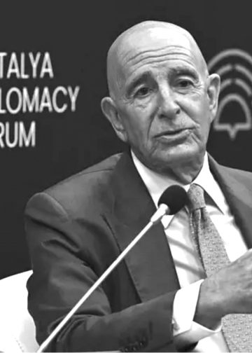 Özgür Özel’in Barrack samimiyetsizliği: Monarşiye karşı çıkıp Federasyona sessiz kalmak