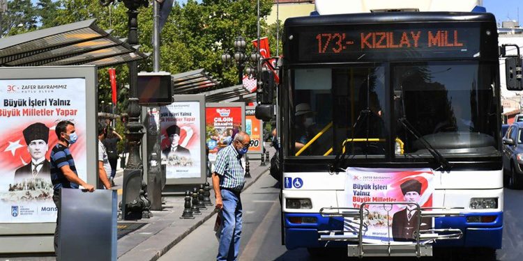 Ankara’da bayramda dolana dolana…