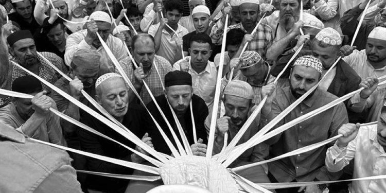 Menzil Cemaatinin yükselişi ve Nakşîlerde etnik Kürt egemenliği