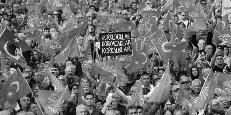 Yok hükmündeymişiz abiler, ablalar!