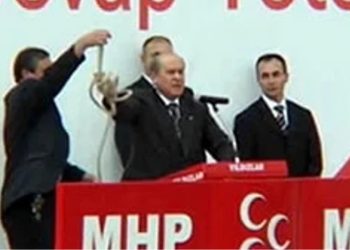 Apo’ya ip atmaktan statü istemeye: Bahçeli’nin büyük dönüşümü