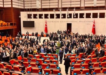 Ülkeyi kimler yönetiyor?