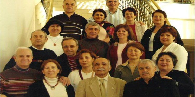 Bir sofranın kırk yıllık hikayesi: Ercan Evren ve Gönül Dostları