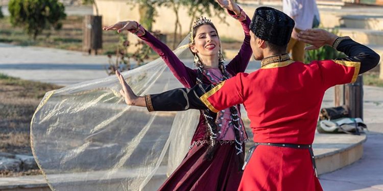 Azerbaycan’ın kimlik inşa sorunu ve kadim tarihi