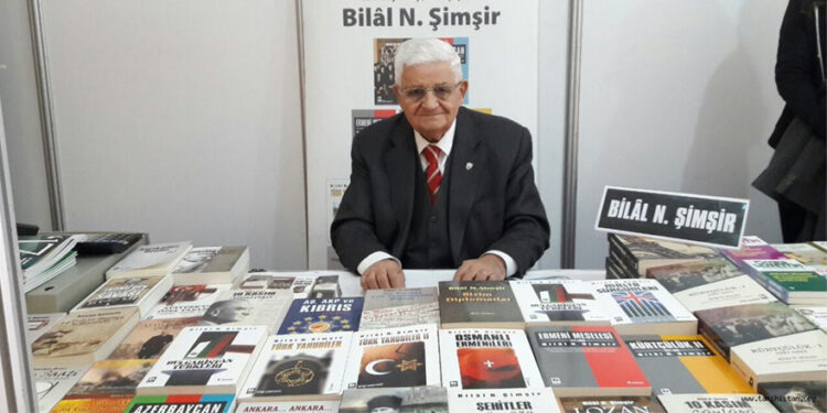 Büyük tarihçi ve Atatürkçü Bilal Şimşir’in ardından