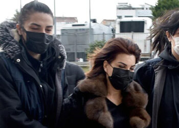 Gökçe Fırat’tan Sedef Kabaş’a mektup