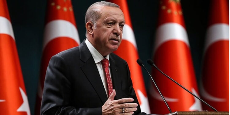 Erdoğan, YSK’ya adaylığını engellettirmeye mi çalışacak?