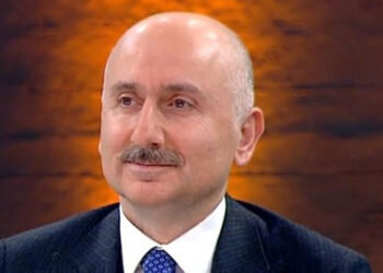 Ulaştırma Bakanı, İBB’yi suçlayarak kendi sorumluluğunu gizliyor