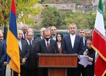 İran yine Ermenilerin yanında