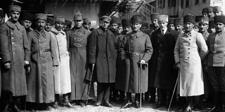 Kimse Rusçuluğuna Atatürk’ü alet etmesin!