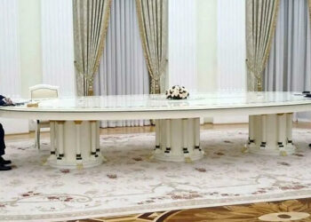 O masa, Putin’in gücünü değil güçsüzlüğünü gösteriyor!