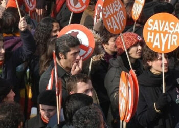 Savaşa Hayır! Peki, ya işgale?