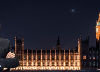 Nebati Londra’yı gözleriyle ışıldatacak