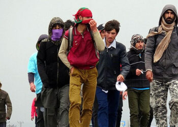 Taliban’ın “Afganlara kapıları açın” yüzsüzlüğü