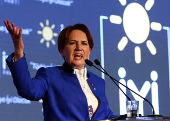 Gerici ittifaka karşı direnen kadın: Meral Akşener