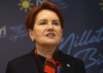 Meral Akşener’den Kılıçdaroğlu’na eleştiri: Türban çıkışı gereksiz