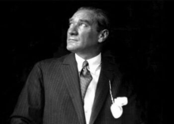 Atatürk ilelebet, Cumhuriyet ilelebet!