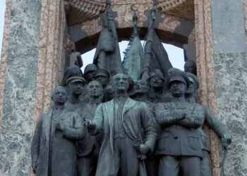 AKP ile TKP’yi birleştiren ortak tavır: Atatürksüz bir cumhuriyet hayali