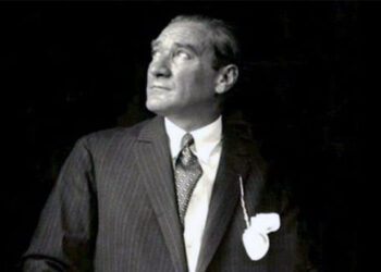 Atatürk’ü saygı ve minnetle anıyoruz