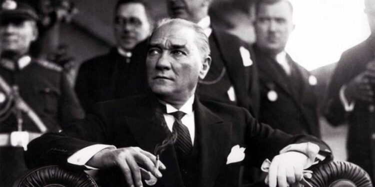 Türk, Atatürk ve Türkiye Cumhuriyeti yüzyılı