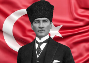 Muhalefete seçim dersi:Atatürk’e sarılan seçimi kazanır!