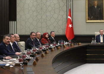 Devlet ve hükümet: Bir mi, ayrı mı?