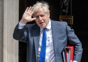 Rusçular ve liberaller Boris Johnson’un istifasını nasıl fırsata çevirdiler?