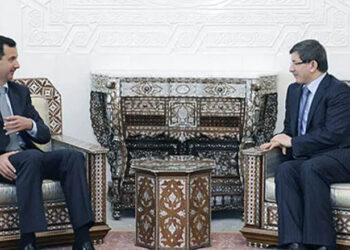 Davutoğlu’nun Esad takıntısı
