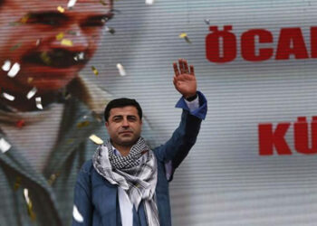 Selahattin Demirtaş: “Apo’nun heykeli benim gönlümde”