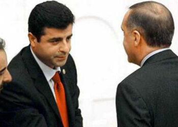 Demirtaş, yine AKP’ye yalvarıyor