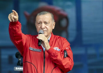 Erdoğan’dan yeni Yunanistan tiyatrosu